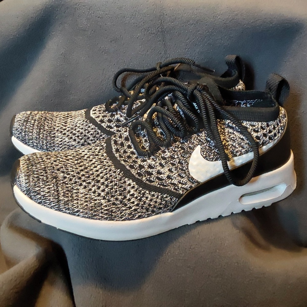 Womens Nike 7 1/2 Air Max Black And White Thea Ultra Flyknit Trainer Shoes